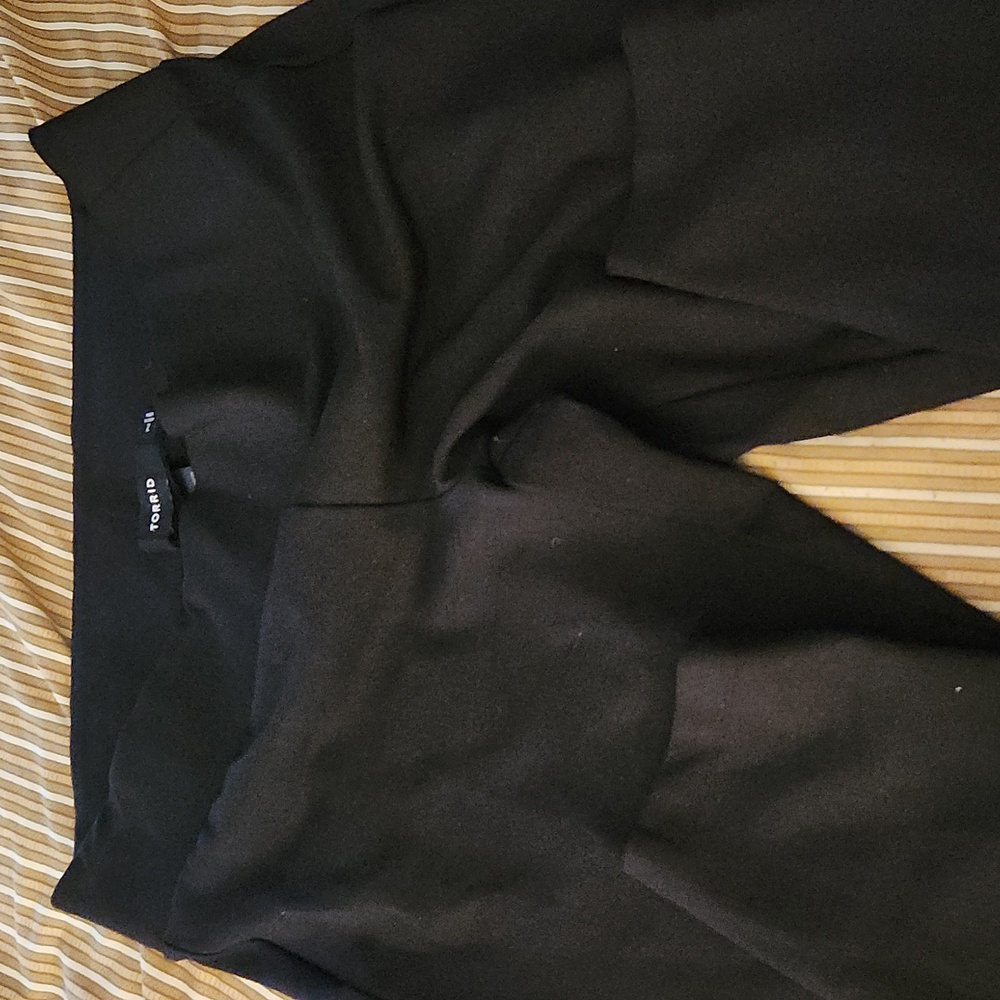 Black Shimmering Crop Pants
